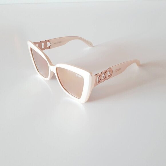 NWOT Quay pearly frame & mirrored lens oversized cat eye sunglasses - Picture 6 of 12